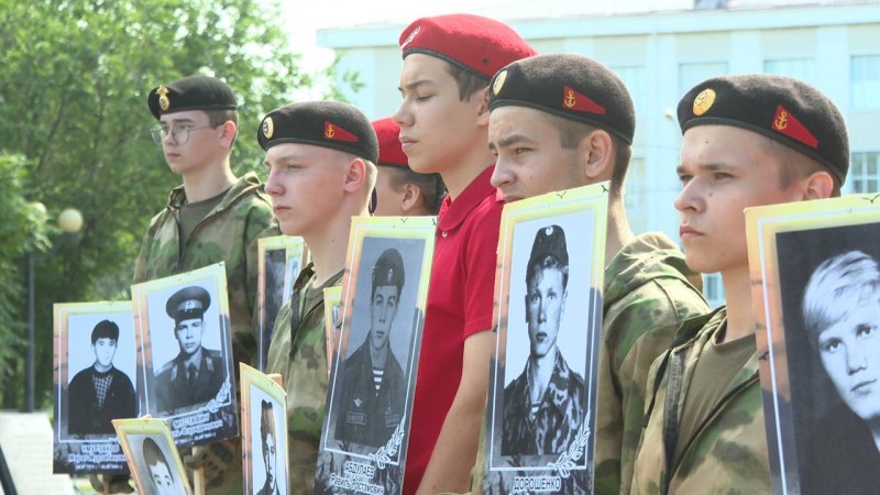 День ветеранов боевых действий торжественно отметили в Астрахани